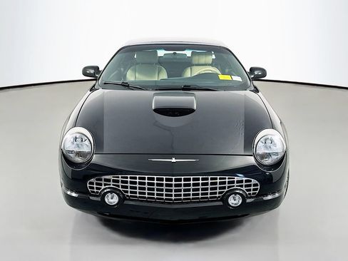 Used 2005 Ford Thunderbird RWD image 2
