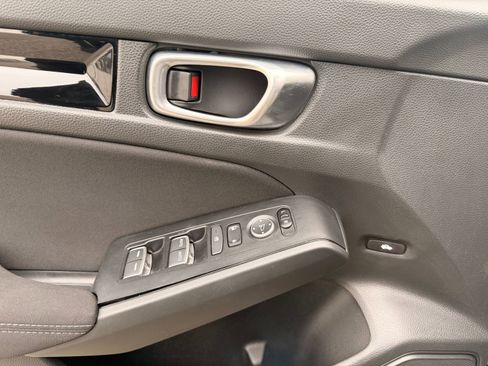 Used 2023 Honda Civic EX image 17