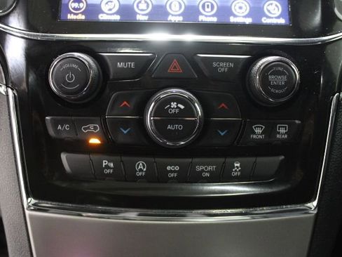 Used 2022 Jeep Grand Cherokee Limited w/ Trailer Tow Group IV image 35