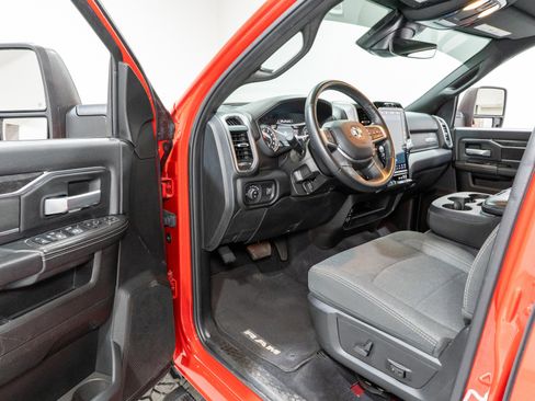 Used 2024 RAM 2500 Big Horn w/ Night Edition AWD/4WD image 13
