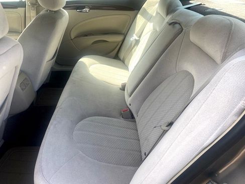 Used 2007 Buick Lucerne CX image 5