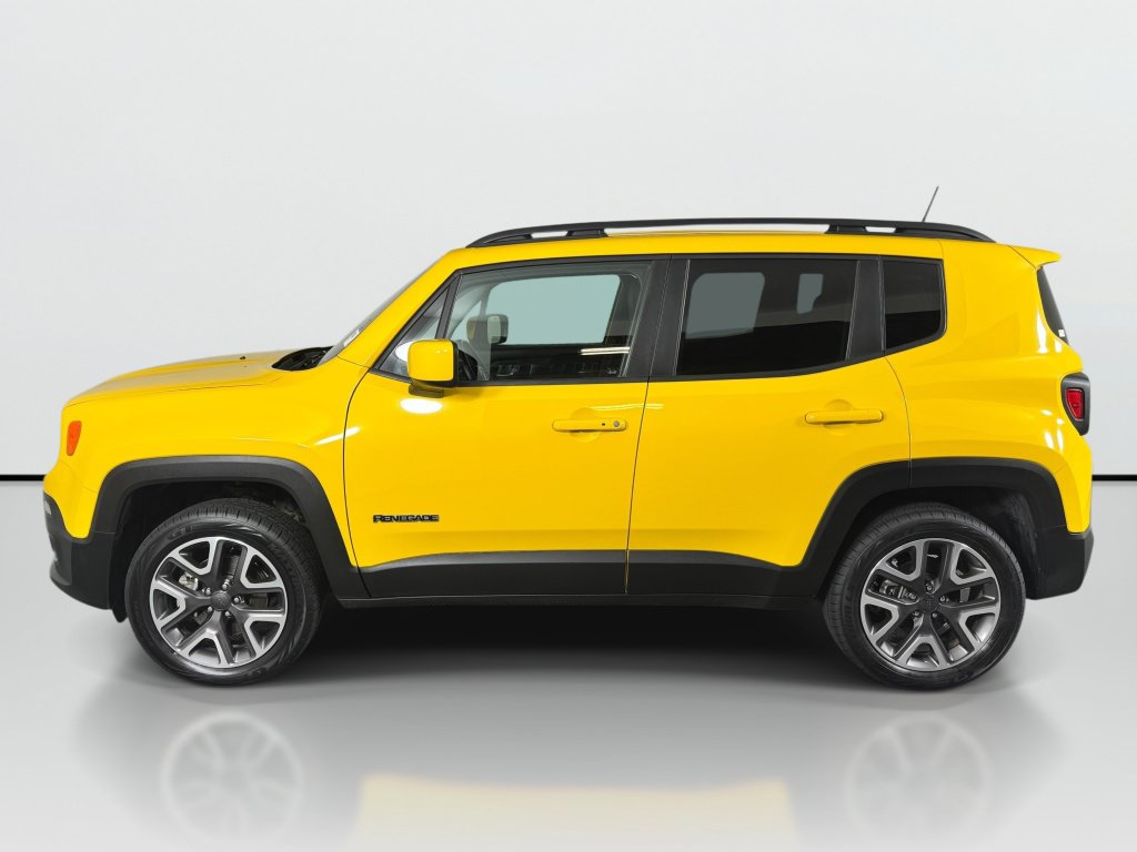 Used 2018 Jeep Renegade Latitude w/ Cold Weather Group AWD/4WD image 7