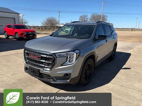 Used 2023 GMC Terrain AT4 image 11