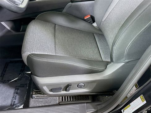 Used 2023 Nissan Rogue SV image 23