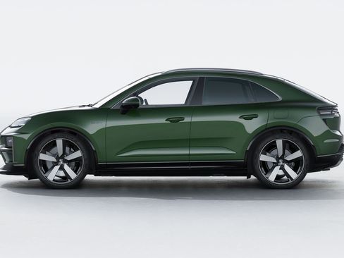 New 2026 Porsche Macan Turbo Electric image 2
