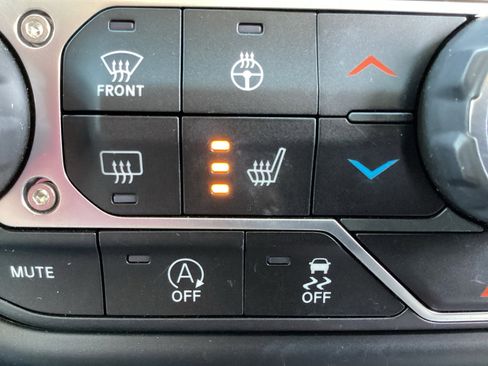 Used 2023 Jeep Gladiator Overland image 6