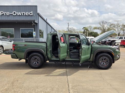 Certified 2025 Nissan Frontier Pro-X w/ Tow Package image 13