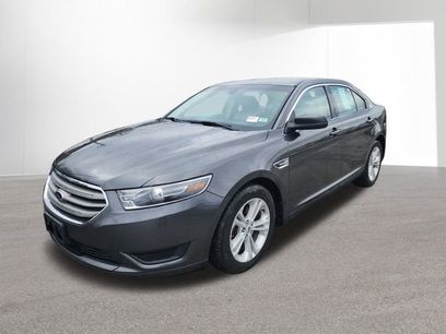 Used 2016 Ford Taurus SE