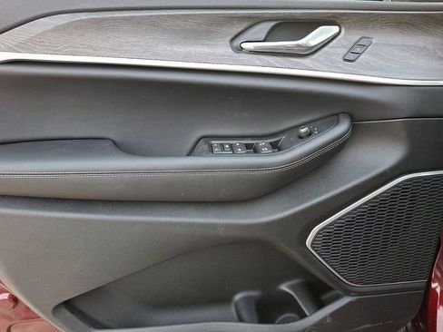 New 2026 Jeep Grand Cherokee Limited image 8