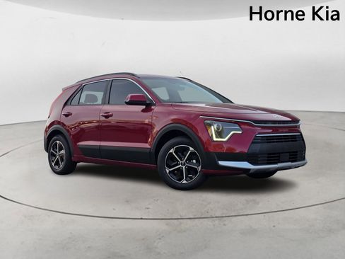New 2025 Kia Niro EX image 2