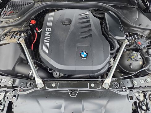 Used 2024 BMW 540i xDrive w/ Premium Package image 29