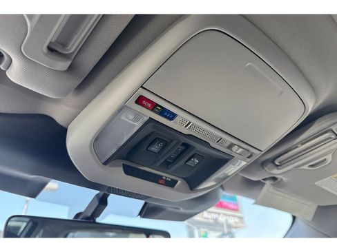 Used 2022 Subaru Forester Limited w/ Popular Package #3 image 24