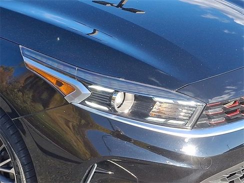 Certified 2023 Kia Forte GT-Line image 9