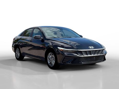 New 2026 Hyundai Elantra Blue image 11