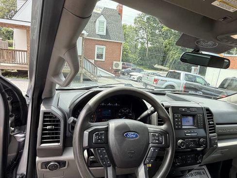 Used 2020 Ford F350 XL w/ Power Equipment Group image 7