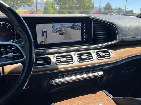 Used 2020 Mercedes-Benz GLS 450 4MATIC image 33
