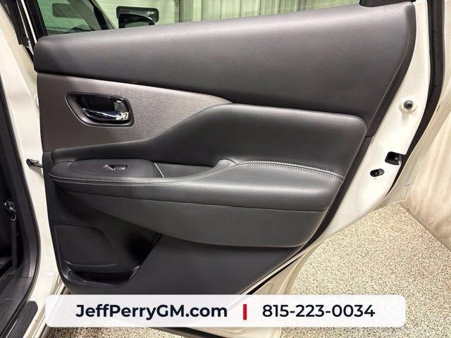 Used 2020 Nissan Murano SL w/ Moonroof Package AWD/4WD image 26