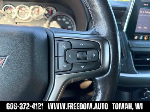 Used 2021 Chevrolet Suburban Z71 w/ Z71 Signature Package AWD/4WD image 15