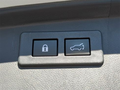 Certified 2023 Subaru Outback Touring image 10