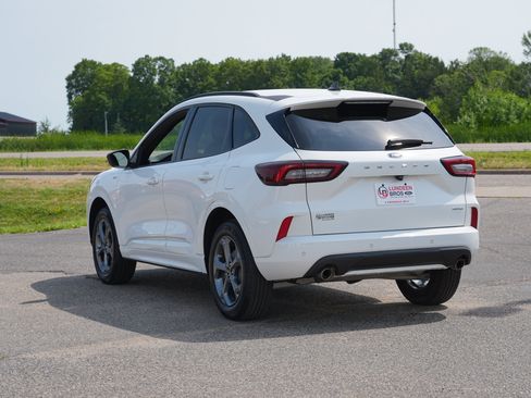 Used 2024 Ford Escape ST-Line w/ Tech Pack #1 AWD/4WD image 6