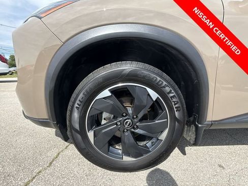 Certified 2024 Nissan Rogue SV w/ SV Premium Package AWD/4WD image 10