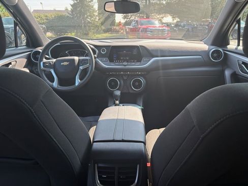 Used 2022 Chevrolet Blazer LT image 8