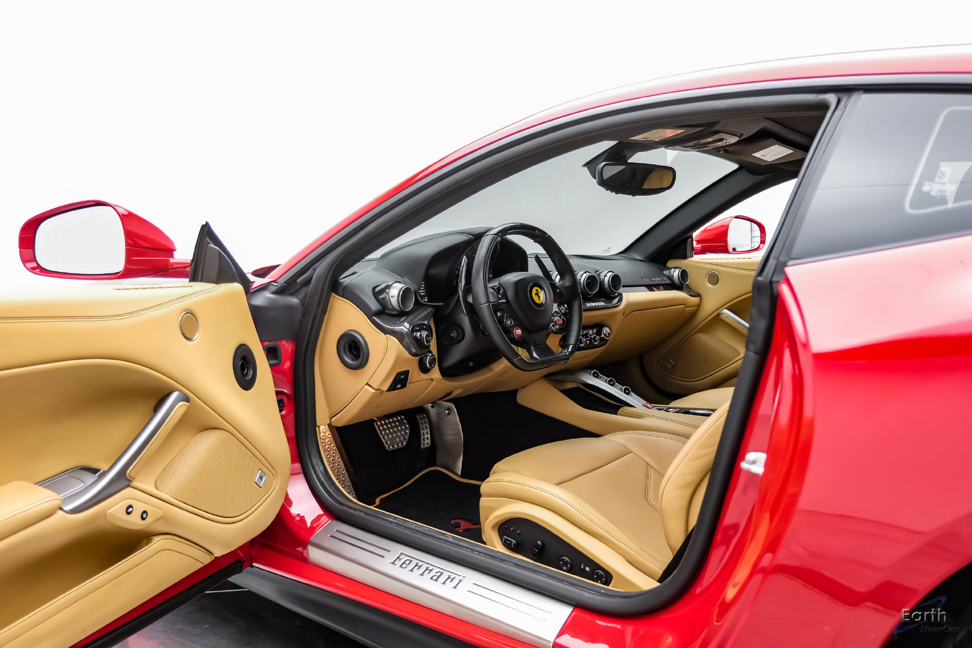 Used 2015 Ferrari F12 Berlinetta RWD image 42
