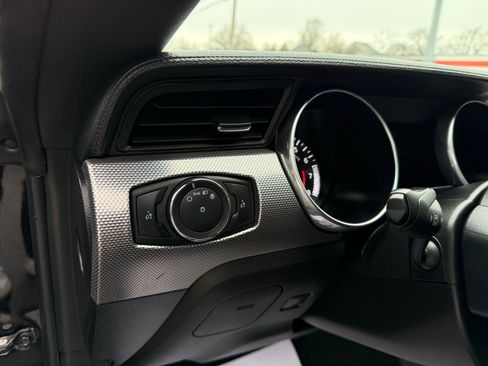 Used 2020 Ford Mustang EcoBoost w/ Equipment Group 101A image 38