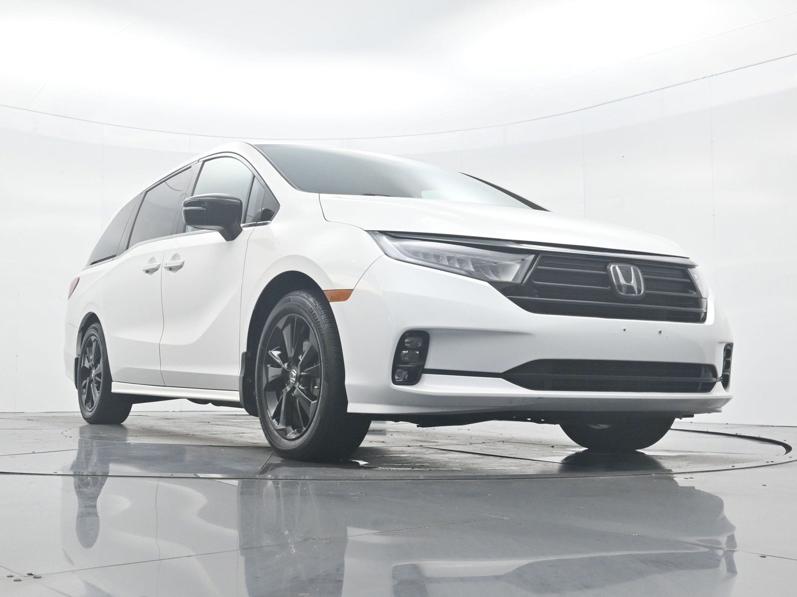 Used 2024 Honda Odyssey Sport image 27