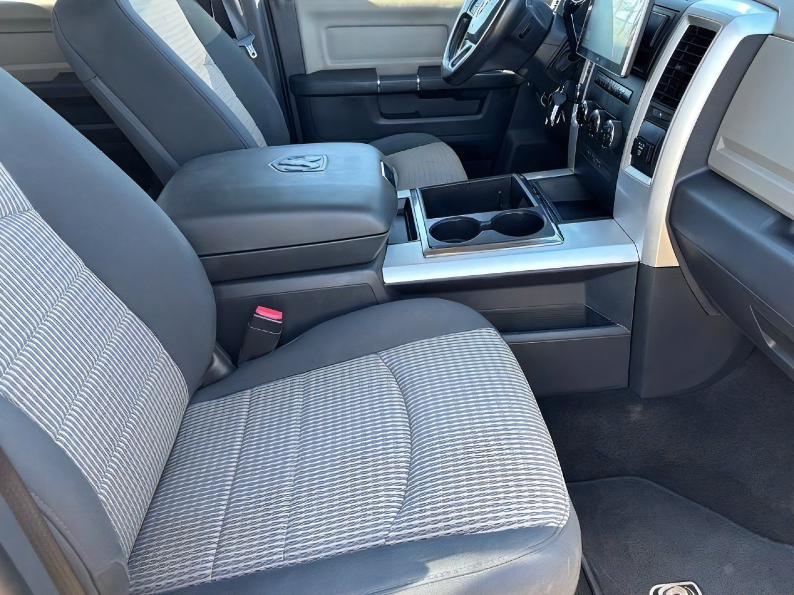 Used 2012 RAM 3500 SLT AWD/4WD image 31