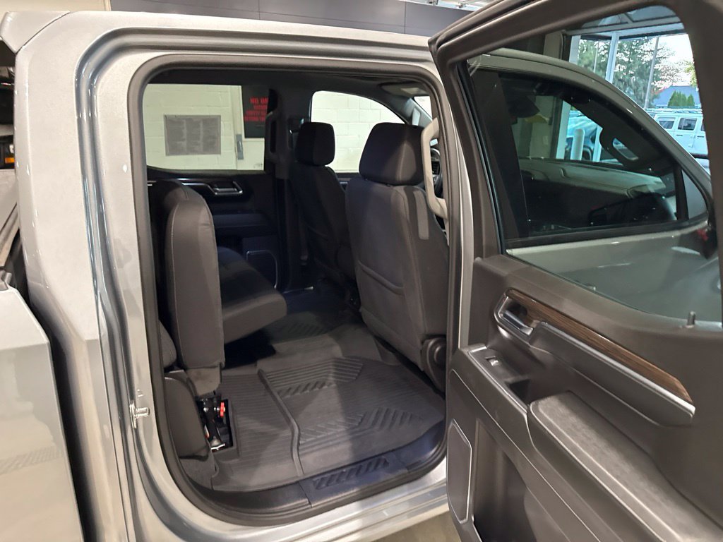 Used 2024 Chevrolet Silverado 1500 RST AWD/4WD image 17