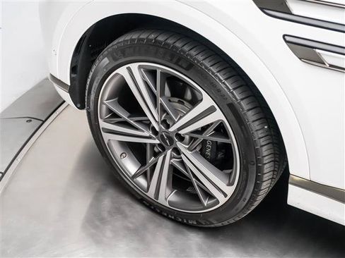 Used 2026 Genesis GV80 3.5T e-SC AWD/4WD image 10