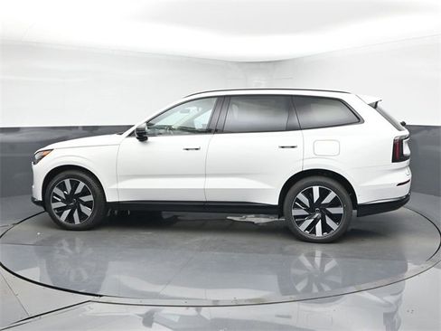New 2025 Volvo EX90 Plus w/ Protection Package Premier image 5