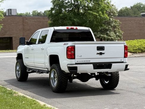 Used 2017 Chevrolet Silverado 1500 LT w/ True North Edition AWD/4WD image 9
