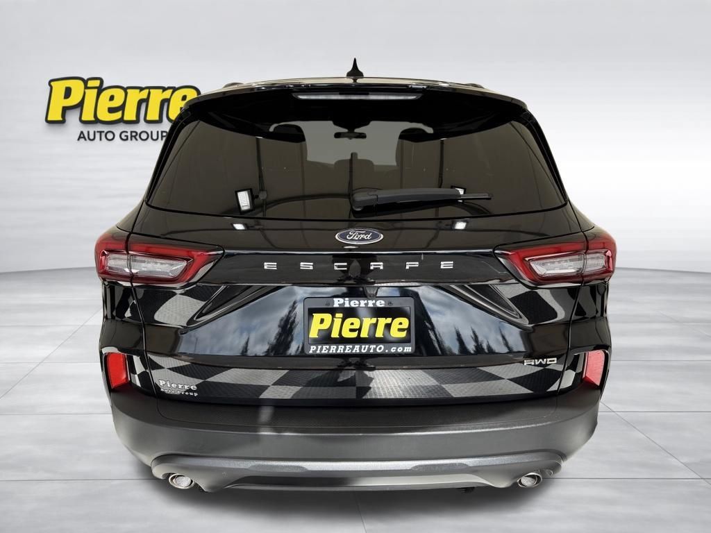 Used 2025 Ford Escape ST-Line Select AWD/4WD image 3