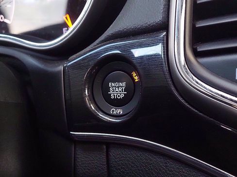 Used 2018 Jeep Grand Cherokee Trailhawk image 23