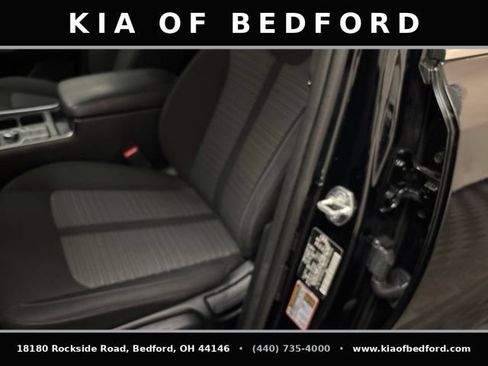Certified 2023 Kia Sorento LX FWD image 13
