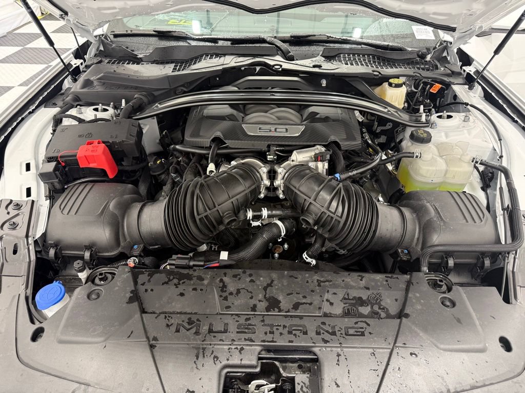 New 2026 Ford Mustang GT Premium w/ GT Performance Package RWD image 9