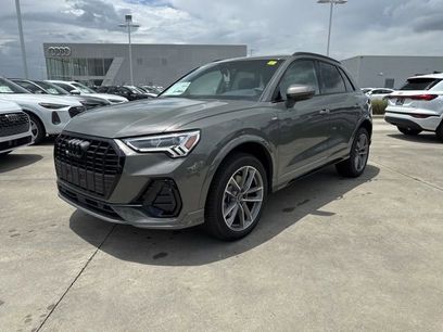 New 2025 Audi Q3 2.0T Premium w/ Convenience Package