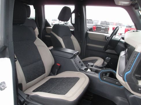 Used 2022 Ford Bronco Wildtrak image 19