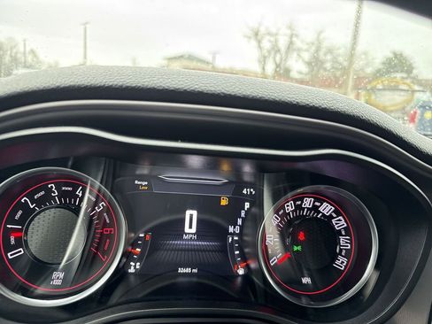 Used 2023 Dodge Challenger R/T image 15