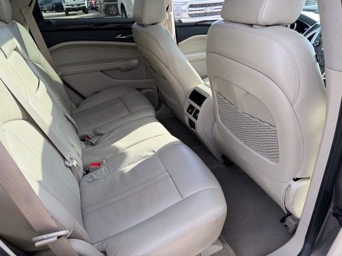Used 2011 Cadillac SRX Luxury image 15