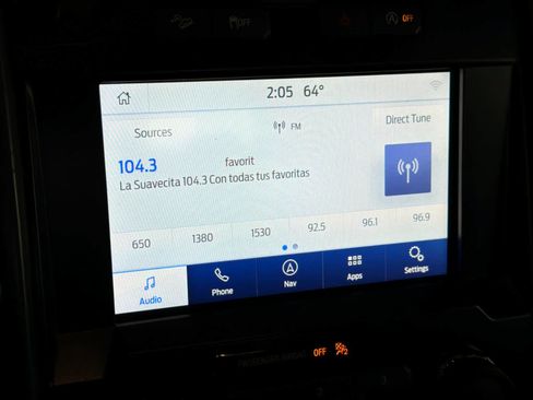 Used 2019 Ford F150 XLT w/ Equipment Group 302A Luxury AWD/4WD image 18