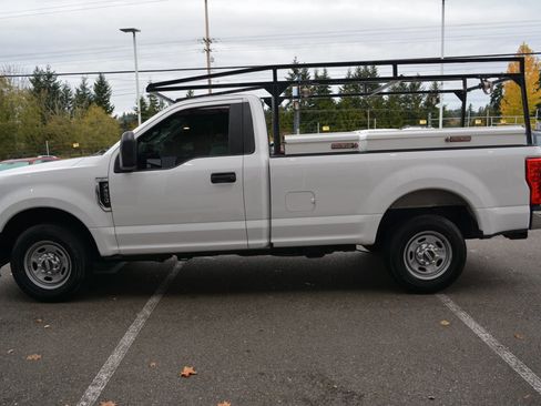 Used 2017 Ford F250 XL w/ XL Value Package image 4