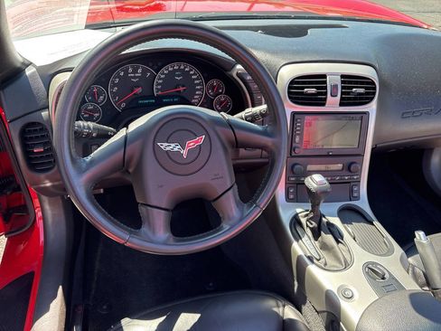 Used 2005 Chevrolet Corvette Convertible w/ Preferred Equipment Group RWD image 13