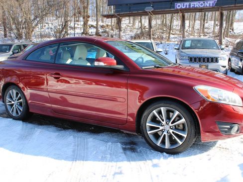 Used 2013 Volvo C70 T5 w/ Climate Pkg image 5