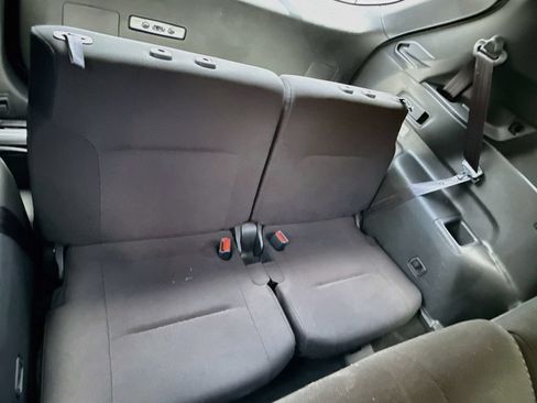 Used 2024 Mitsubishi Outlander ES FWD image 28