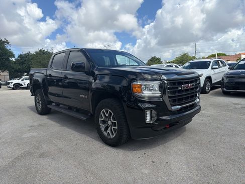 Used 2022 GMC Canyon AT4 w/ Trailering Package AWD/4WD image 3