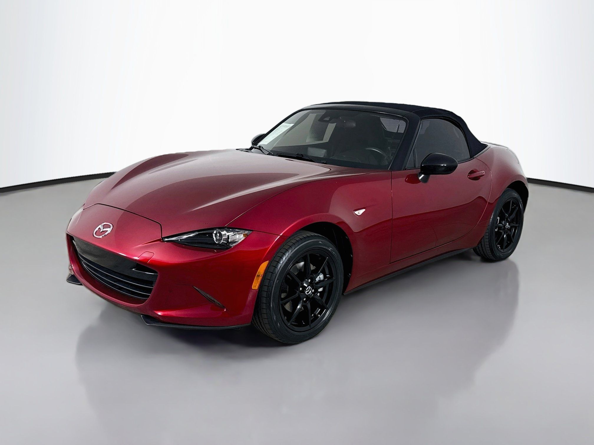 Used 2021 MAZDA MX-5 Miata Sport RWD image 3