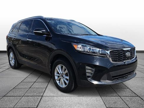 Used 2019 Kia Sorento FWD w/ LX Convenience Package image 3